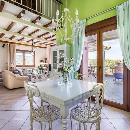 Luxury With Private Pool In Skopelos, Spacious & Private, Amaryllis By Kardous Vilă